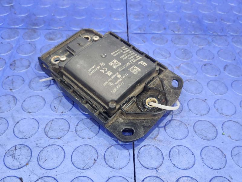 2018 Nissan Maxima Camera/Projector