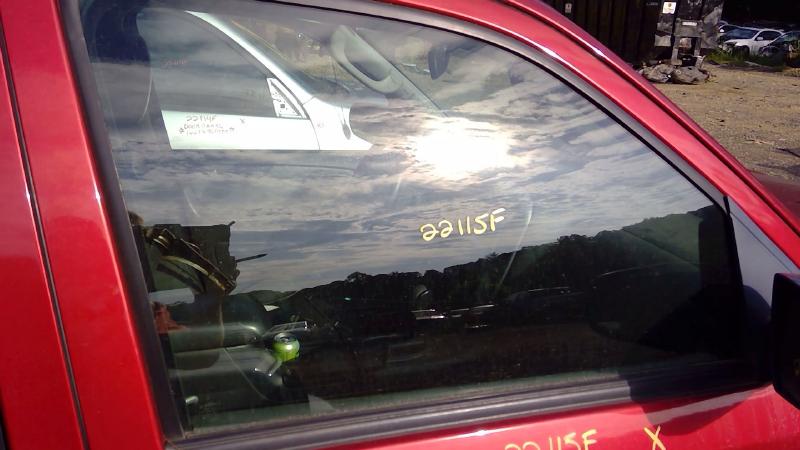 2001 - 2007 Ford Escape Front Door Glass RH Passenger Side OEM 5L8Z7821410AA