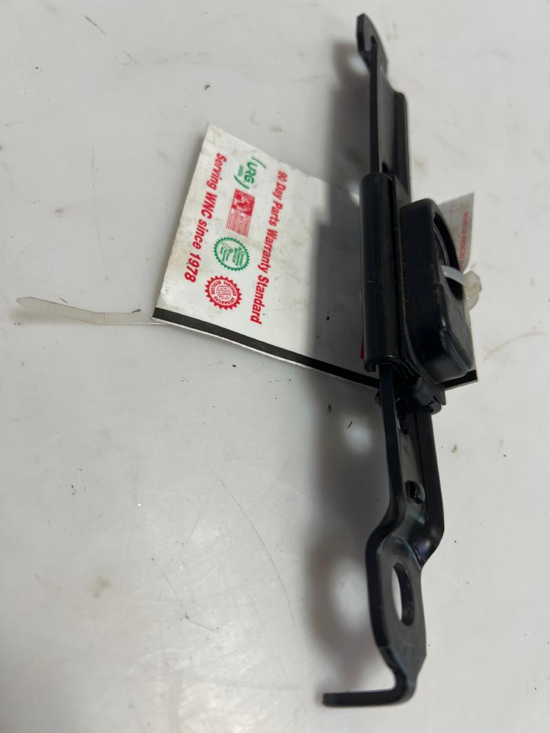 1996 - 2002 Toyota 4Runner Front Seat Belt Adjuster LH or RH OEM 7320034030