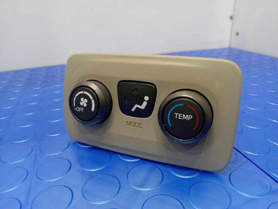 2011 Toyota Sienna Heater A/C Control