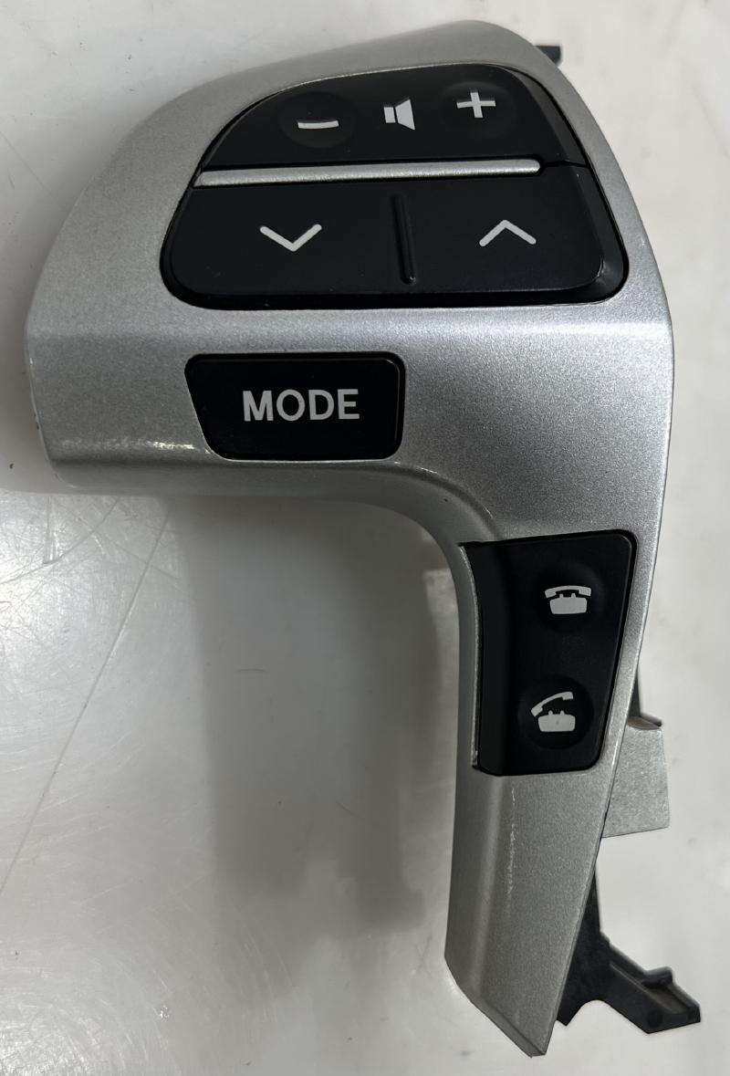 2010 Toyota Highlander Steering Wheel Radio Bluetooth Switch OEM 84250-0E160