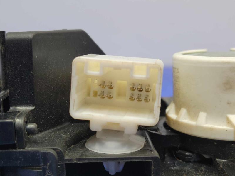 2010-2015 Toyota Prius Automatic Gear Shifter Assembly Genuine OEM 33550-47053
