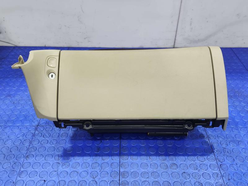 2015 Acura TLX Glove Box
