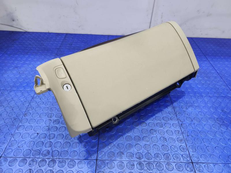 2015 Acura TLX Glove Box