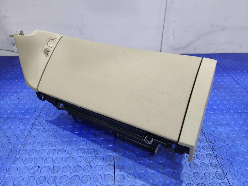 2015 Acura TLX Glove Box