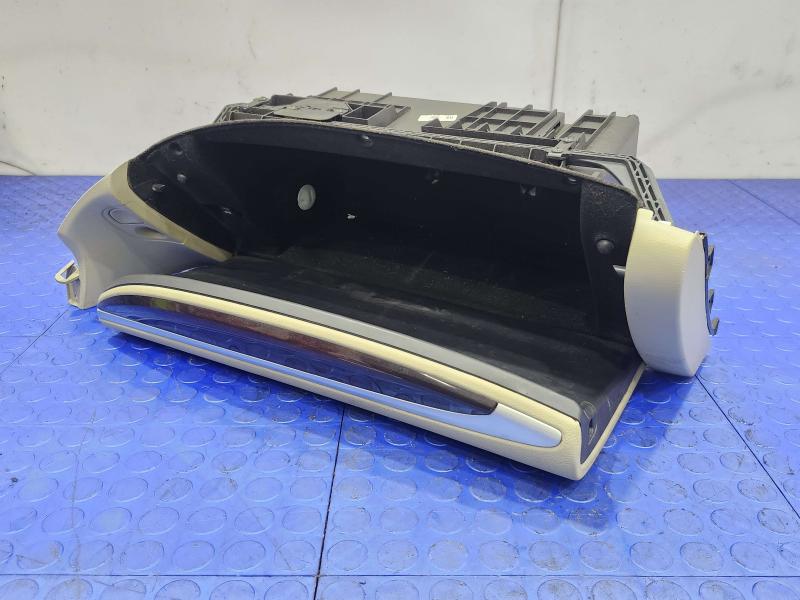 2015 Acura TLX Glove Box
