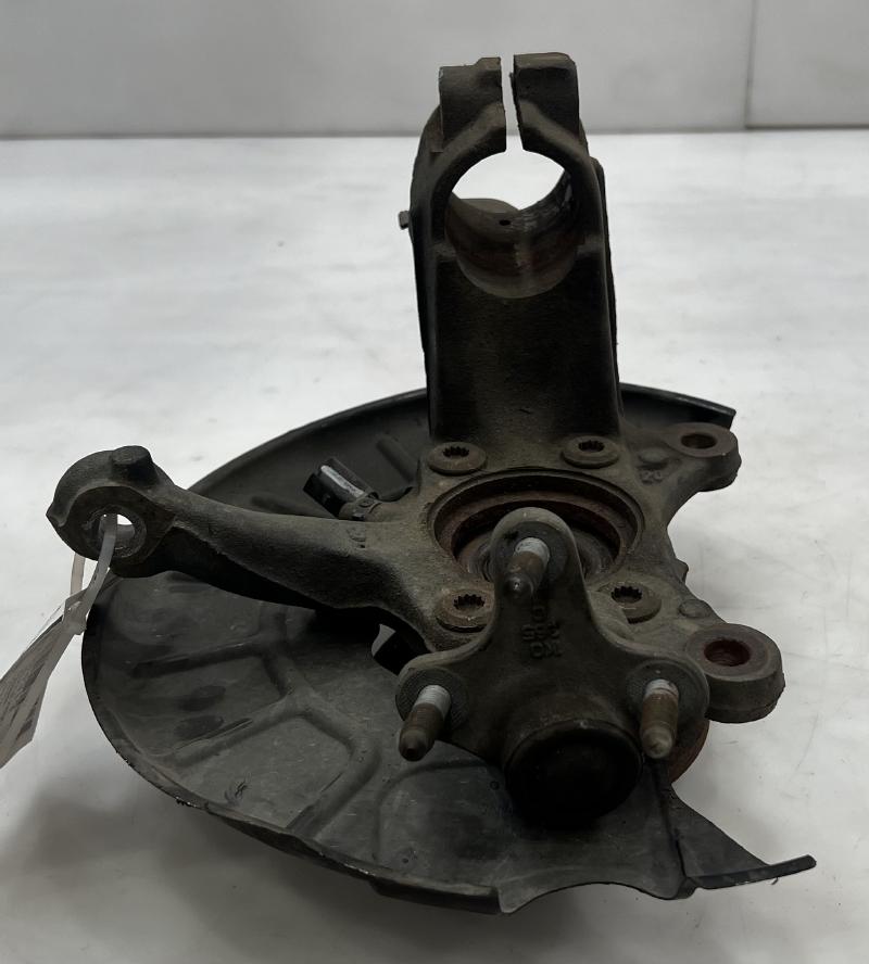 2012 Volkswagen Passat Spindle Knuckle Front