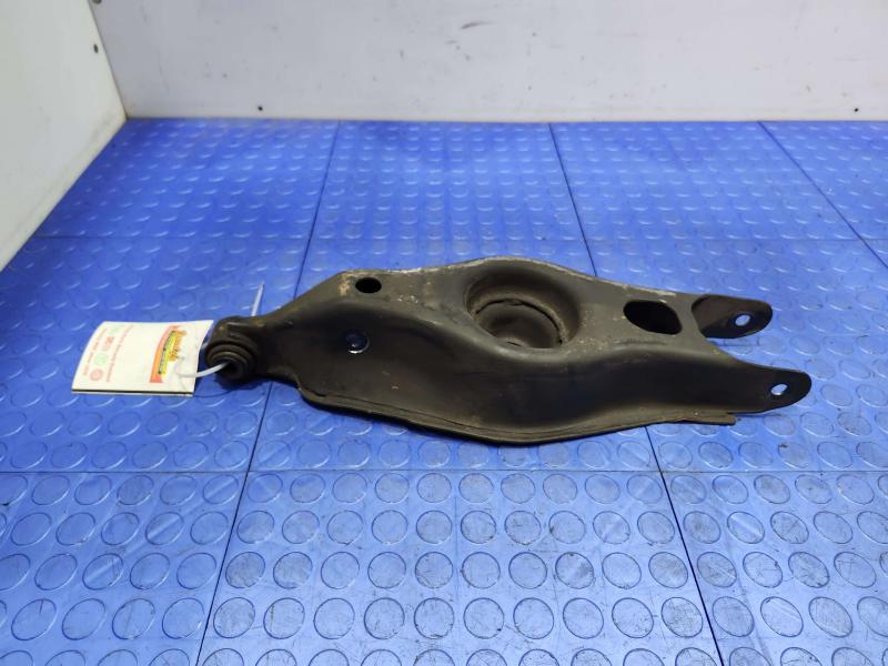 2010 Dodge Challenger Lower Control Arm Rr