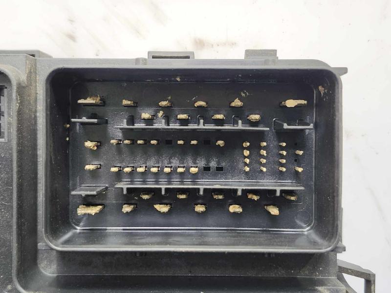 2014 Ford Fusion Engine Fuse Box