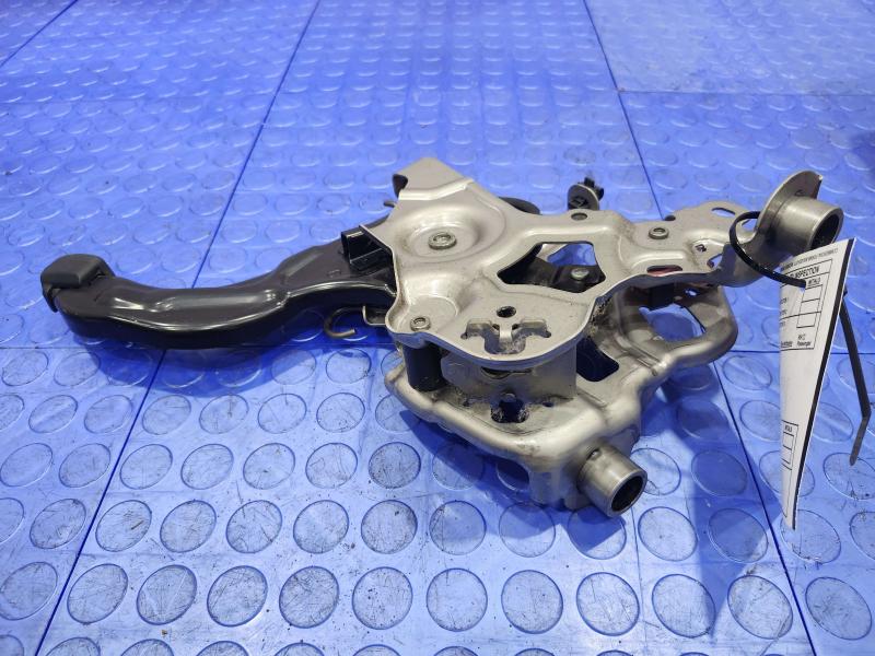 2016-2022 Toyota Prius 1.8L Parking Brake Control Pedal Lever Assembly OEM 46250-33010