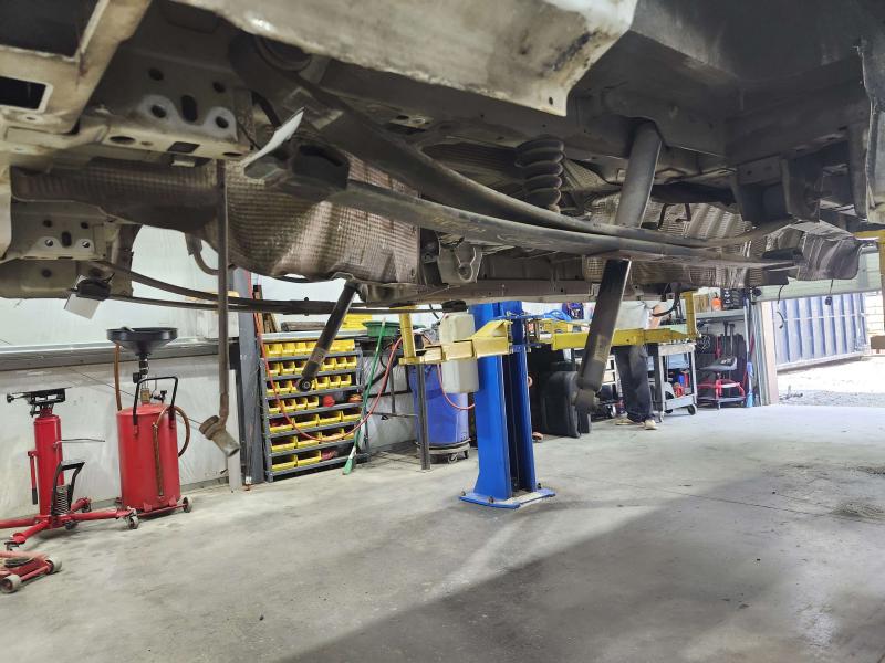 2016 Ford Transit 250 Leaf Spring Rear