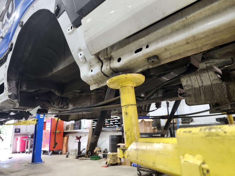 2016 Ford Transit 250 Leaf Spring Rear