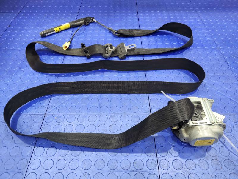 2020 Jeep Renegade Front Seat Belt