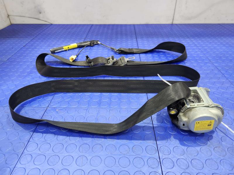 2020 Jeep Renegade Front Seat Belt