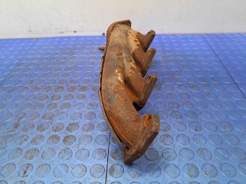 2011 Ford Expedition Exhaust Manifold