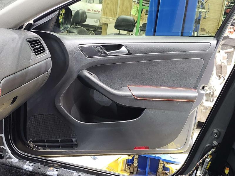 2016 Volkswagen Jetta Front Door Trim Panel