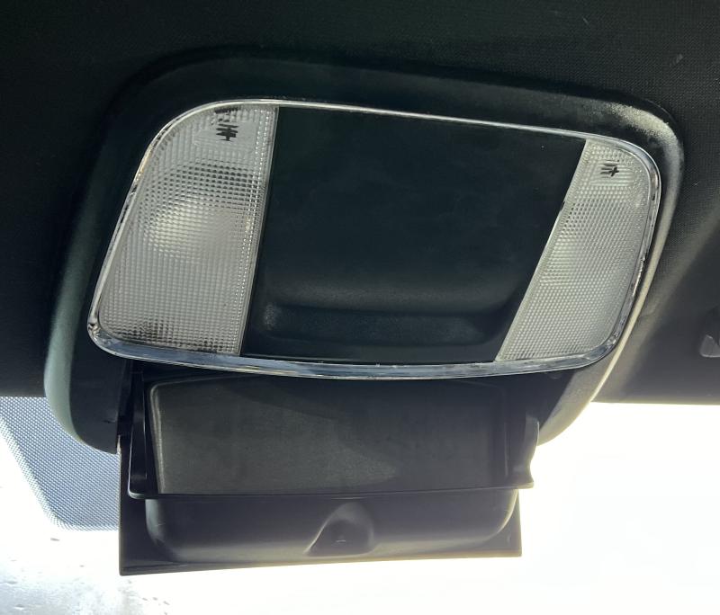 2011 Dodge Charger Front Console