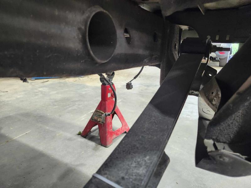 2014 Chevrolet Silverado 1500 Leaf Spring Rear