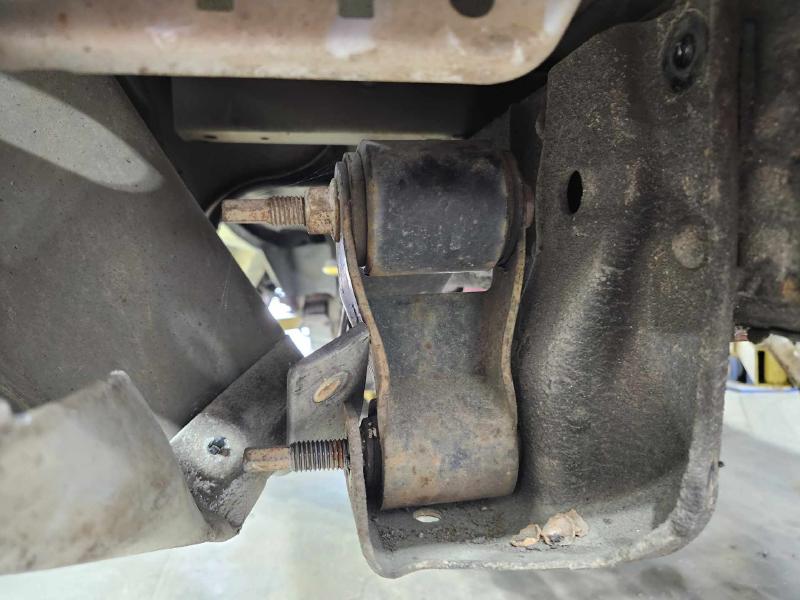 2014 Chevrolet Silverado 1500 Leaf Spring Rear