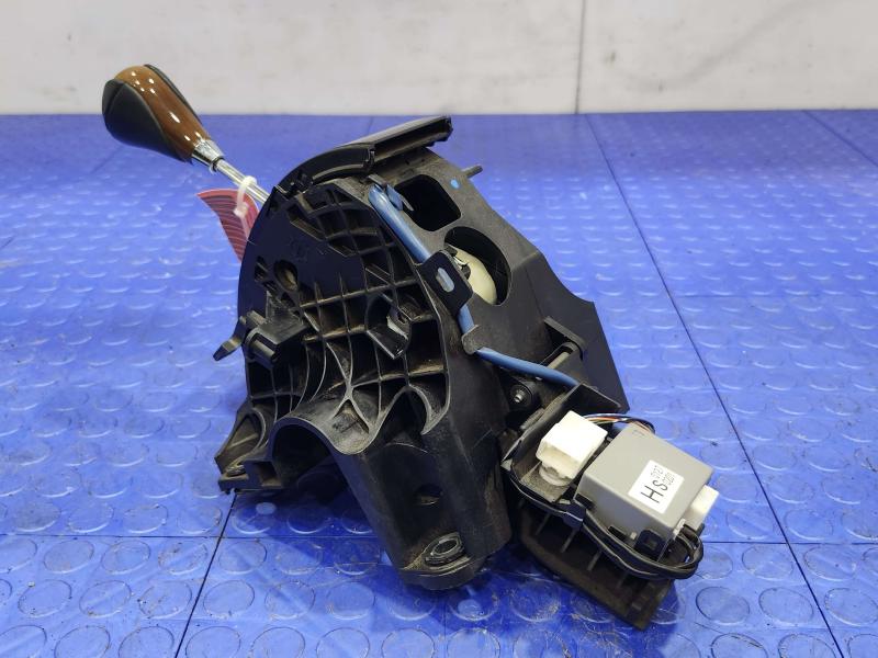 2010-2015 Lexus RX450H Automatic Gear Shifter Assembly Genuine OEM 3356048380
