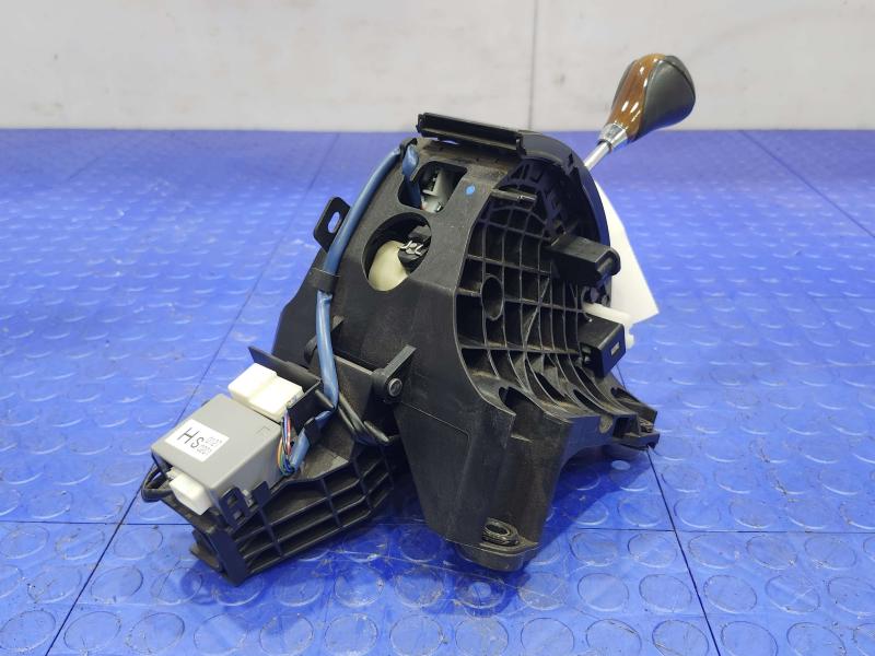 2010-2015 Lexus RX450H Automatic Gear Shifter Assembly Genuine OEM 3356048380