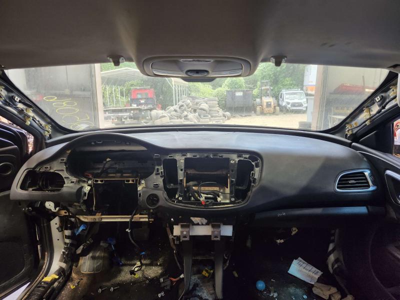 2017 Chrysler 200 Dash Panel