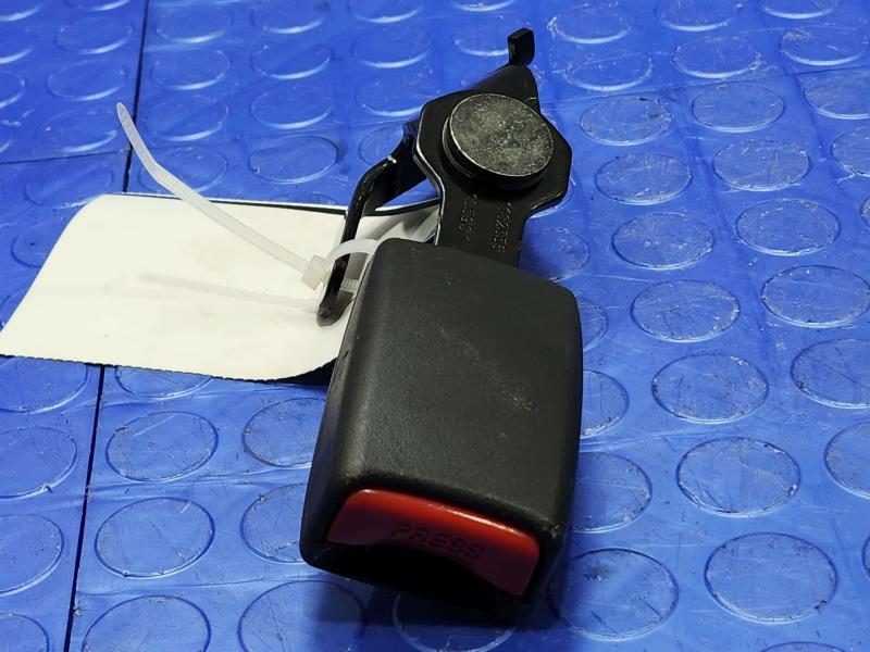 2015 Infiniti Q50 Rear Seat Belt