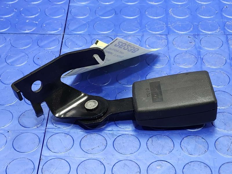 2015 Infiniti Q50 Rear Seat Belt