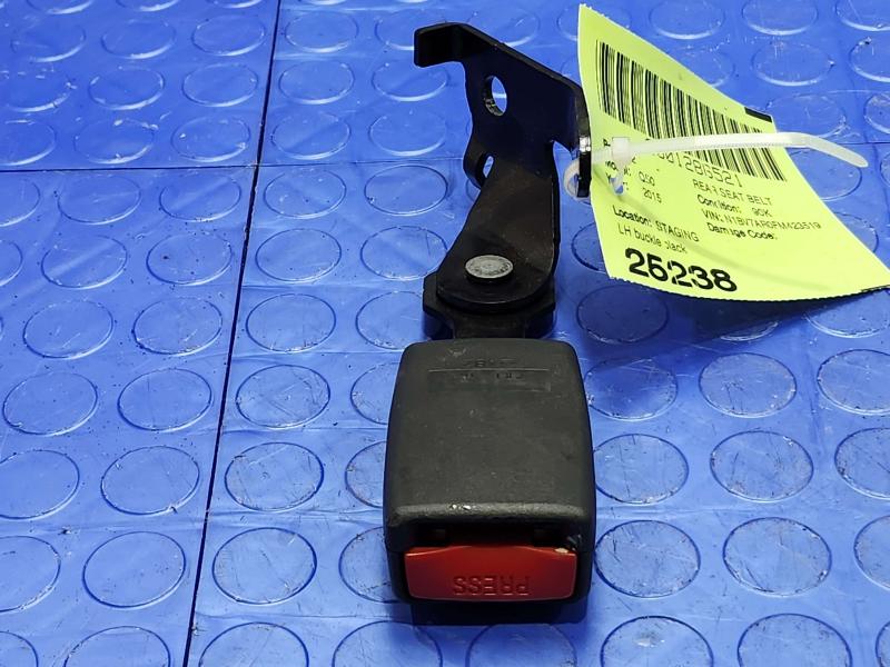 2015 Infiniti Q50 Rear Seat Belt