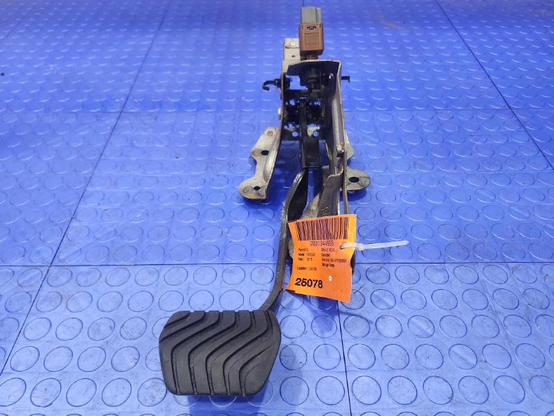 2014-2019 Nissan Rogue Brake Pedal Assembly Genuine OEM Part 46501-4BA0B