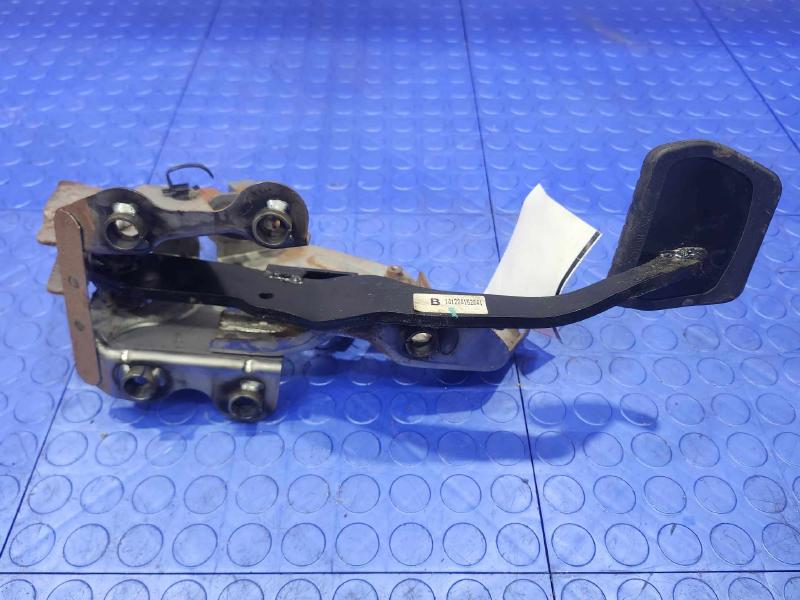 2014-2019 Nissan Rogue Brake Pedal Assembly Genuine OEM Part 46501-4BA0B