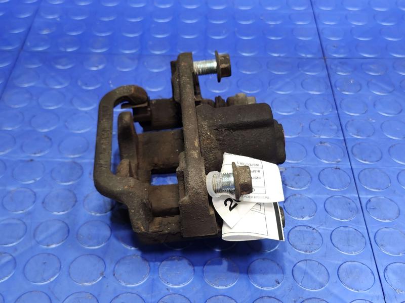 2016 Nissan Rogue Caliper