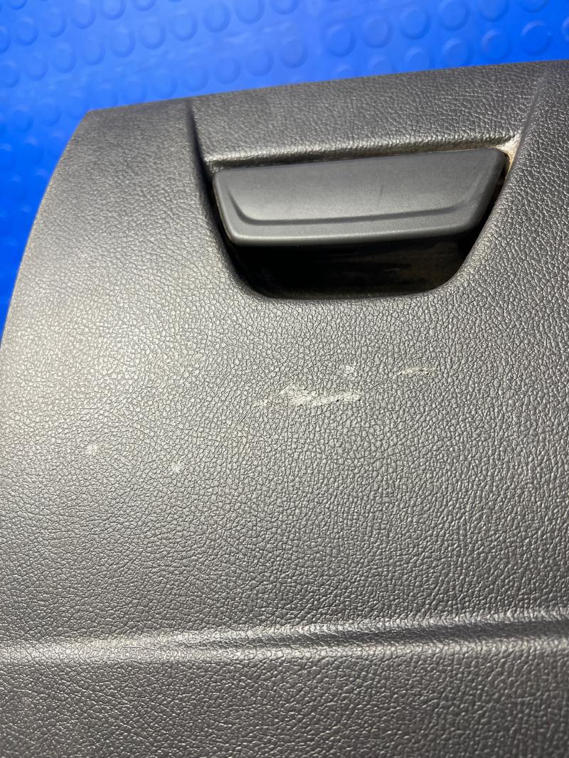 2015 Ford Focus Glove Box