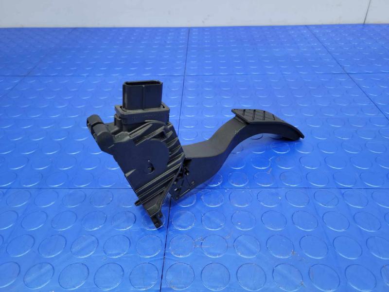 2015-2023 Audi A3 Accelerator Pedal Assembly Genuine OEM Part 5Q1723503H