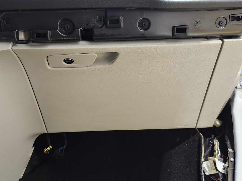 2021 Chrysler Voyager Glove Box