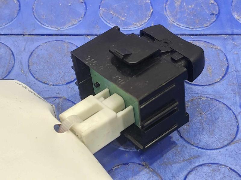 2014 Toyota Prius Door Switch Front