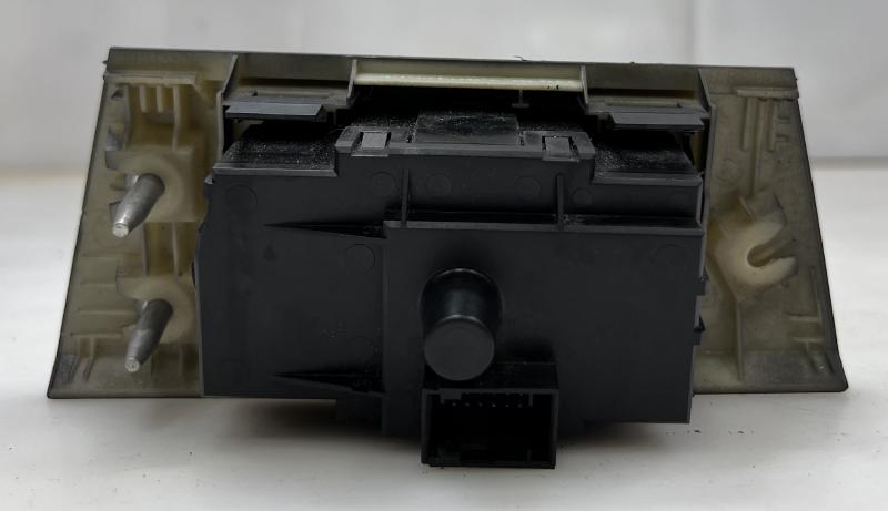 2007 BMW 328i Headlight Switch (Dash Mtd)
