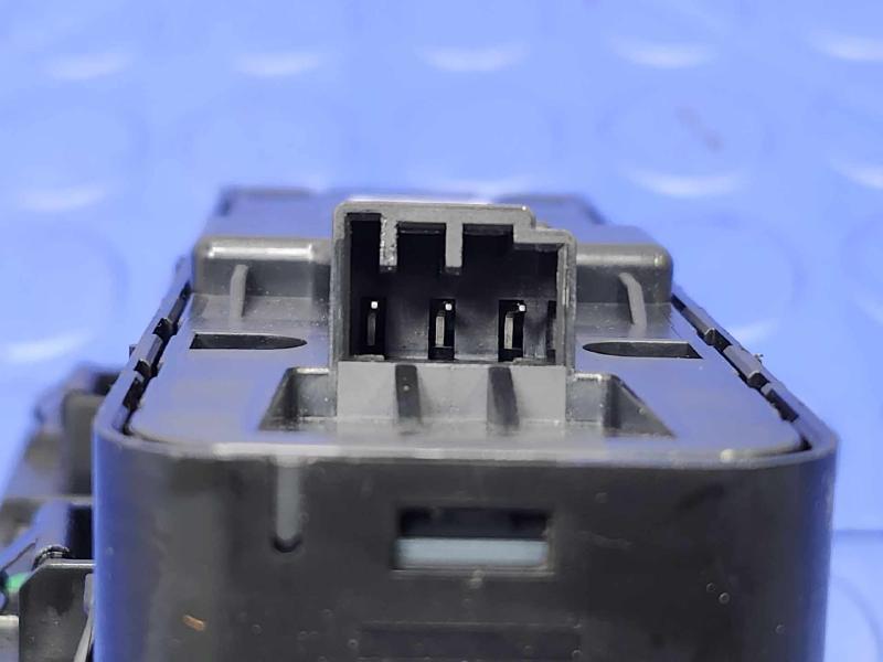 2018 Volvo S90 Door Switch Front