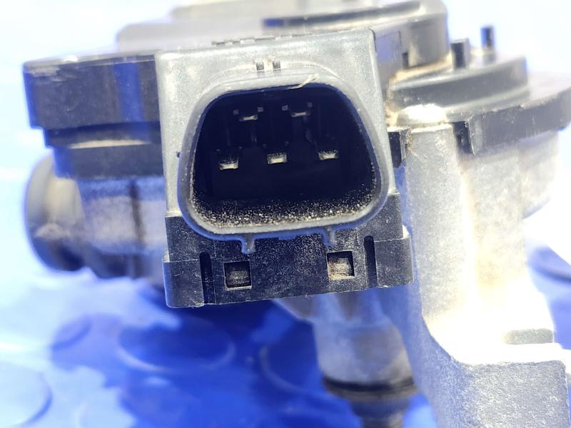 2006 Toyota 4Runner Wiper Motor Front