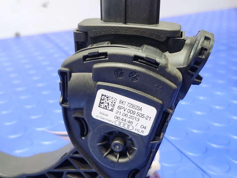 2012-2018 Audi A7 Accelerator Pedal Assembly Genuine OEM Part 8K1723523A