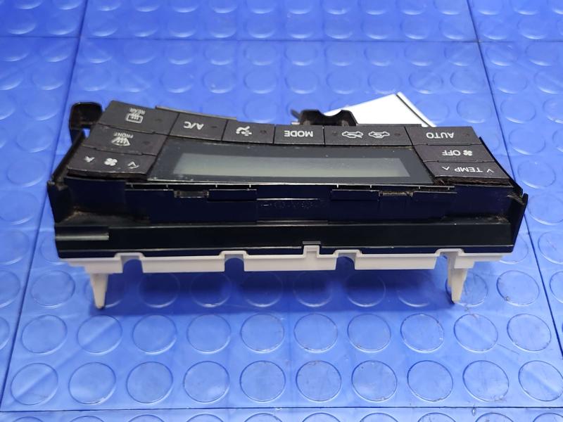 2010 Toyota Prius Heater A/C Control