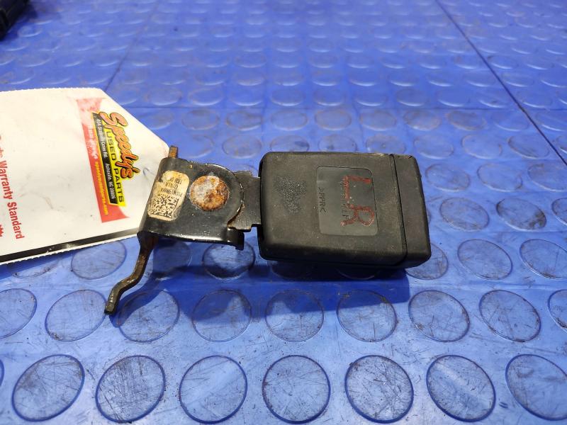 2015 Chrysler 200 Rear Seat Belt