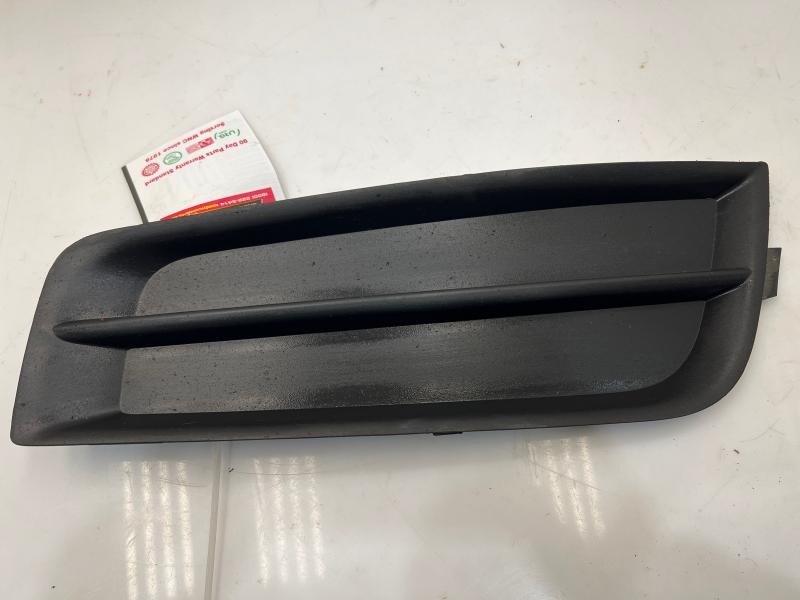 2011 - 2014 Chevrolet Cruze Front Right Bumper Fog Lamp Cover Grille OEM 94831150