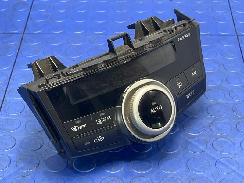 2013 Toyota Prius Heater A/C Control