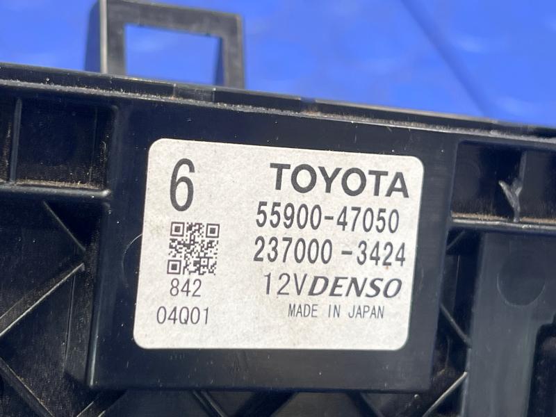 2013 Toyota Prius Heater A/C Control