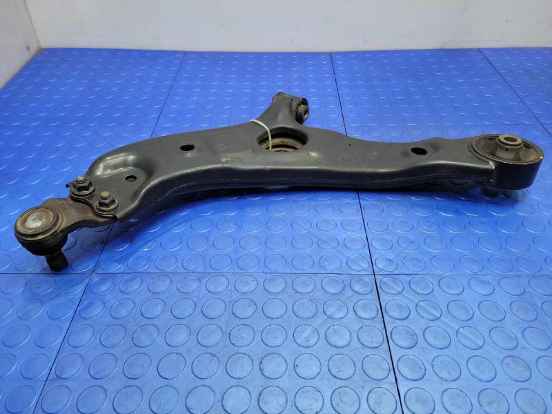 2013 Hyundai Santa Fe Lower Control Arm Front