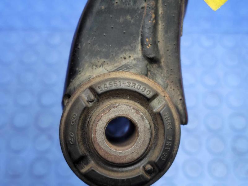 2013 Hyundai Santa Fe Lower Control Arm Front