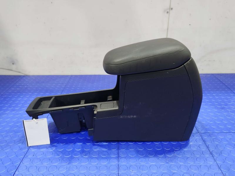 2009 Subaru Forester Front Console