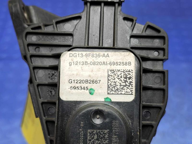 2013-2019 Ford Taurus Accelerator Pedal Assembly Genuine OEM DG13-9F836-AA