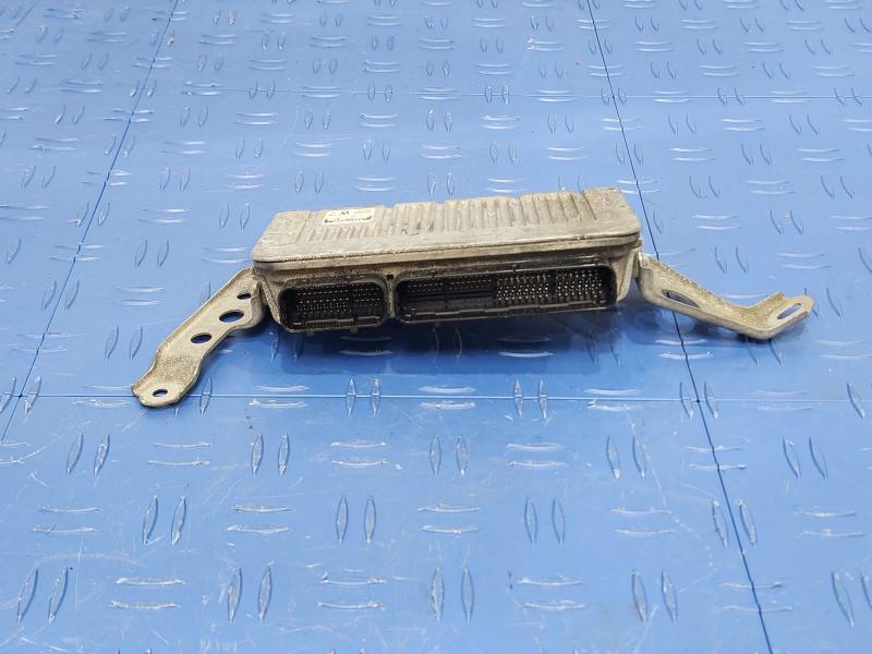 2013 Toyota Yaris Engine/Motor Brain Box